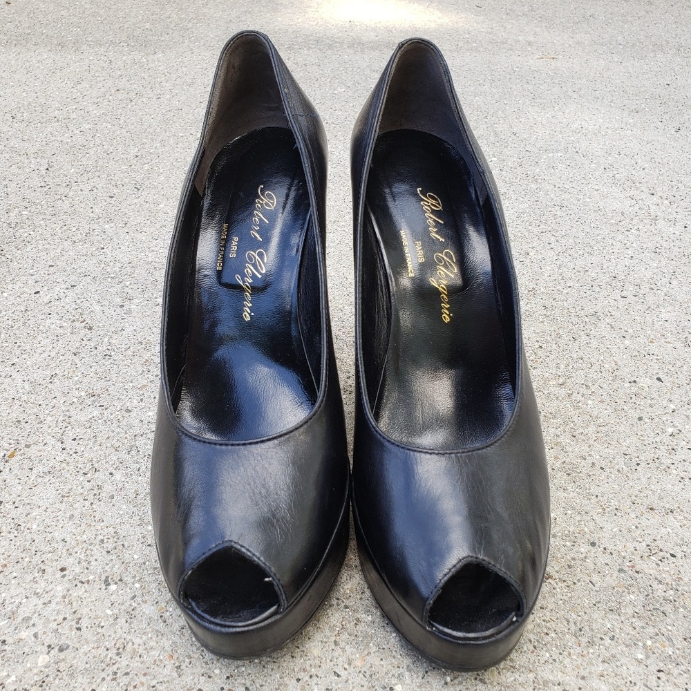 Robert Clergerie peep toe platform pump